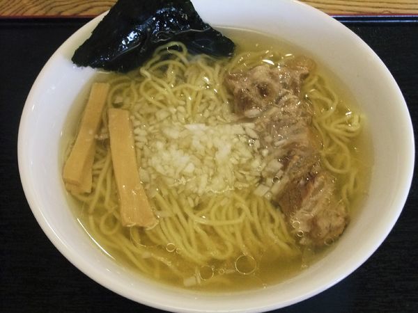 「塩ラーメン（700円）」@石六屋の写真