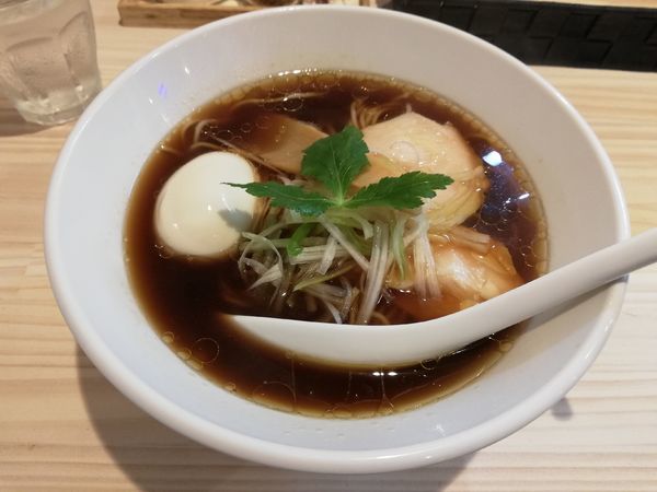 「中華そば」@濃厚鶏出汁拉麺 吉法師 KIPPOSHIの写真