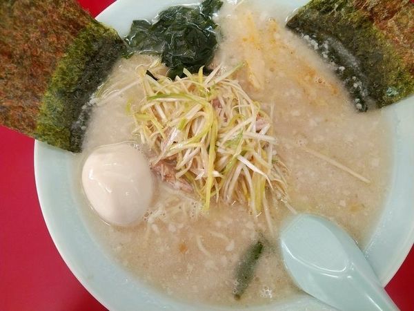 「ネギラーメン＋味玉」@ラーメンショップ 境店の写真