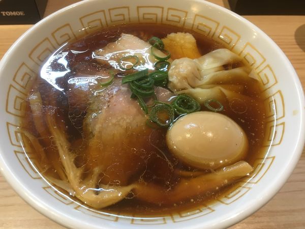 「特製醤油らぁめん（大盛）」@中村麺三郎商店の写真