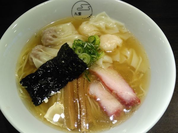「特製ワンタン麺（ハーフ）白だし¥1000」@八雲の写真