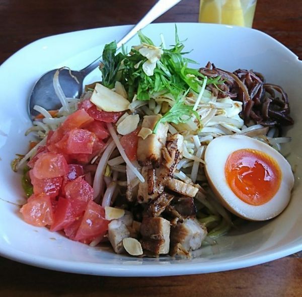 「男の油そば塩」@麺屋 芽ぶきの写真