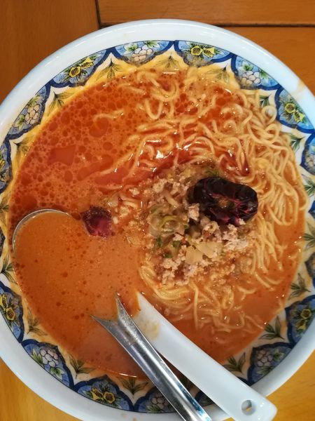 「激辛担々麺920円柳麺」@中国ラーメン 揚州商人 イオンスタイル碑文谷店の写真