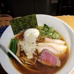 特製醤油ラーメン
