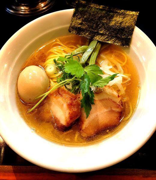 「薩摩軍鶏ラーメン(塩.味玉)」@麺家 うえだの写真
