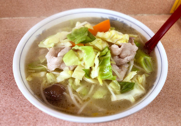 「肉野菜らーめん(750円)」@らーめん ほうらいの写真