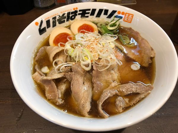 「煮込み豚バラの肉そば」@とりそばモリゾーの写真