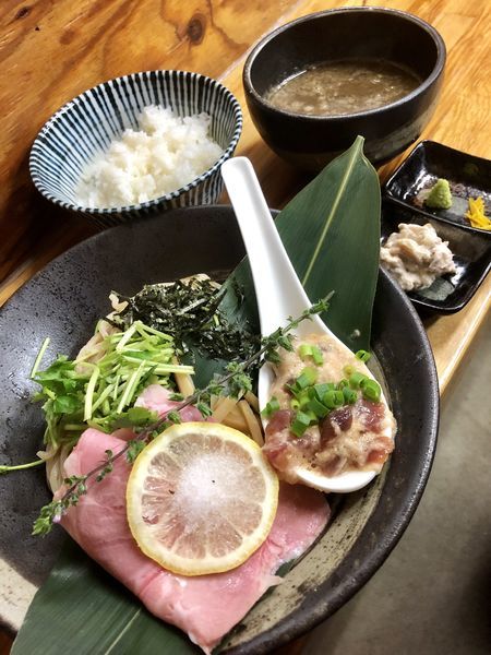 「【限定】豪華濃厚まぐろつけそば【冬】 ミニご飯付き￥1000」@中華そば よしかわの写真