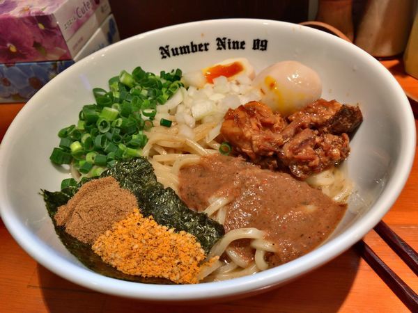 「油そば＋味玉」@麺Dining Number Nine 09の写真