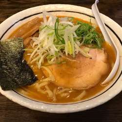 味噌ラーメン(900円)
