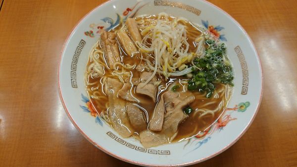 「支那そば(中) 600円 (豚バラ)」@支那そば よあけ 駅前店の写真