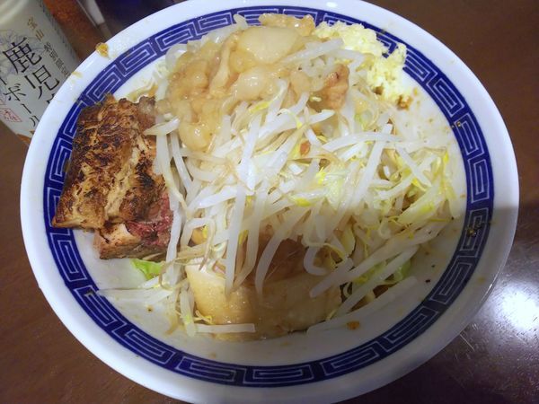 「えび汁なし少なめニンニクアブラ＋炙り豚　900＋150円」@ラーメン ゼンゼンの写真