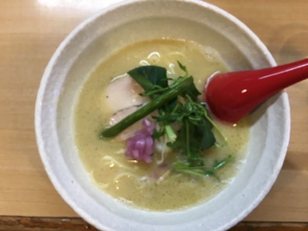 「鶏骨塩らーめん」@らーめん 桑嶋の写真
