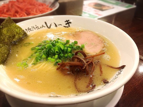 「らーめん￥650」@博多長浜らーめん いっきの写真