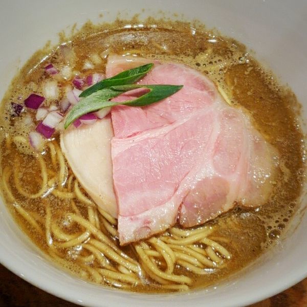 「瀬戸内煮干そば ８００円＋和え玉（牡蠣と秋刀魚節）４５０円」@中華そば 先崎の写真