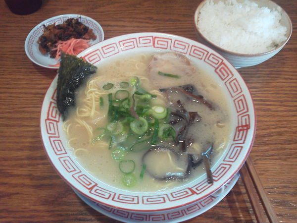 「Aセット（ラーメン+ごはん）650円」@風雲の写真