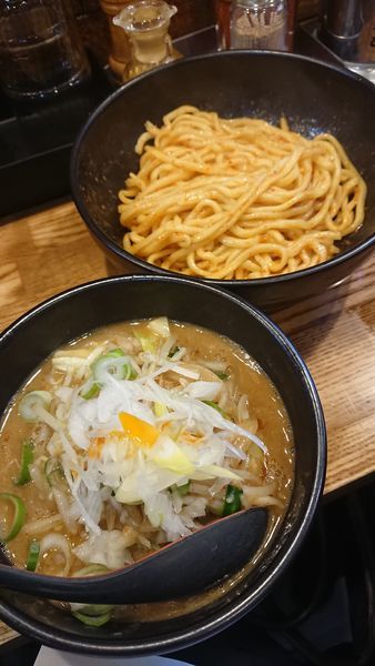 「辛味噌つけめん」@麺処 花田 上野店の写真
