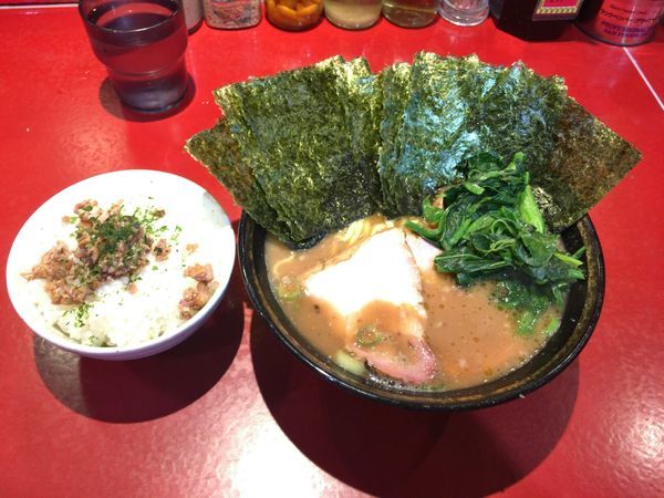 「チャーシューメン(800円)+海苔増し(100円)+チャーシュー」@厚木家の写真