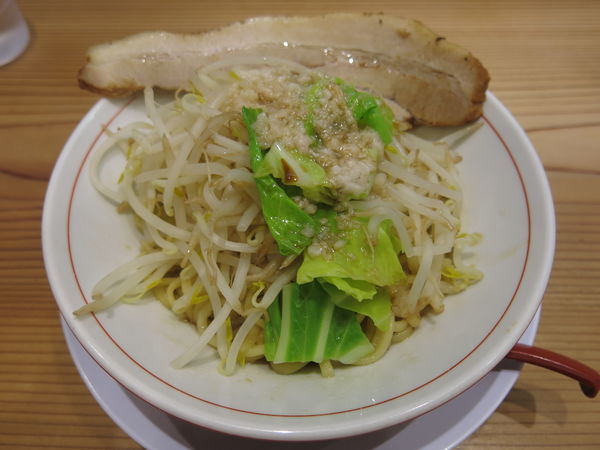 「油そば：750円」@新潟発祥 なおじ 足立六町店の写真