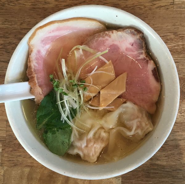 「わんたんちゃーしゅー（塩）」@らーめんshigetomiの写真