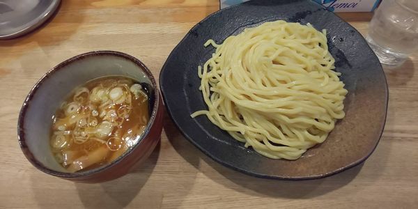 「つけ麺　中盛」@つけ麺屋 やすべえ 新宿店の写真