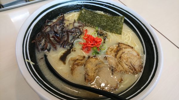 「ラーメン、大盛」@とんこつラーメン 一番星 名駅店の写真