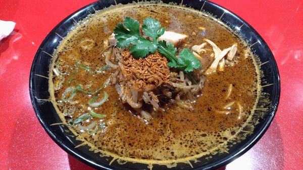 「天空辛さ2倍」@スパイスらぁめん釈迦 池袋店の写真