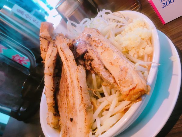 「本気の焼き豚ラーメン」@本気の焼豚 プルプル食堂の写真