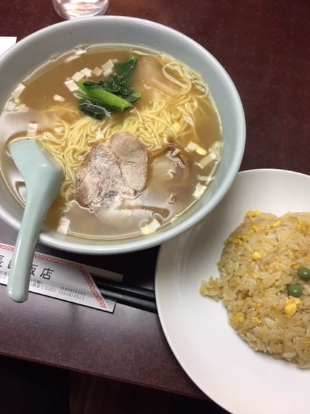 「ラーメン・半炒飯セット 880円」@長崎飯店 渋谷店の写真