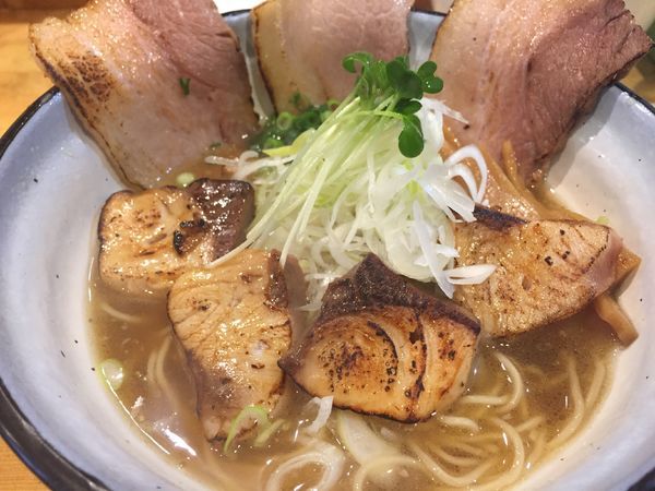 「鰤チャーシュー (醤油)」@めんや 正明の写真