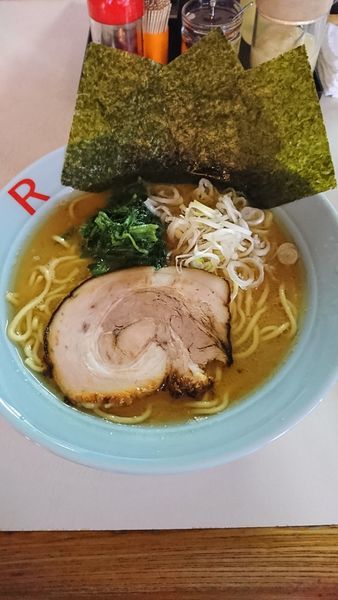 「ラーメン中  ８５０円」@らーめんRの写真