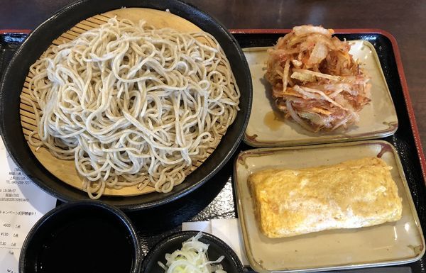 「ざる大＋海老かき揚げ＋玉子焼き（￥500＋￥130＋￥130」@小木曾製粉所 大和桜ヶ丘店の写真