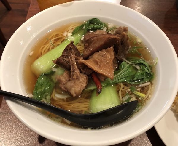 「牛バラ肉そばと半チャーハンのセット（￥750）」@旭家の写真