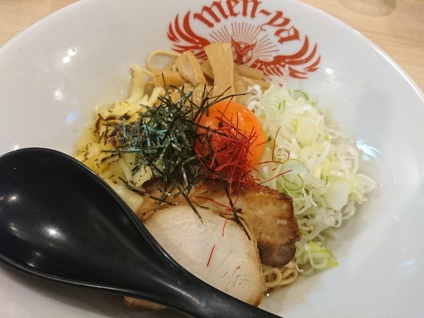 「細麺まぜそば」@らーめん酒場 福籠 通町店の写真