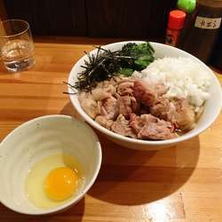 汁なし煮干そば大盛 生卵