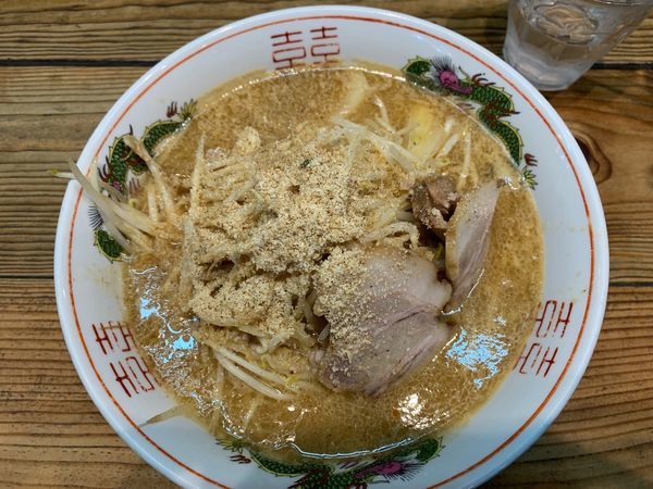「牛骨味噌ラーメン800円」@ナベラボ 池袋〝牛骨ラーメン〟の写真