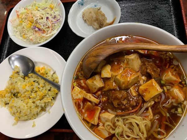 「麻婆麺と半チャーハン」@中華料理 福興園餃子の写真