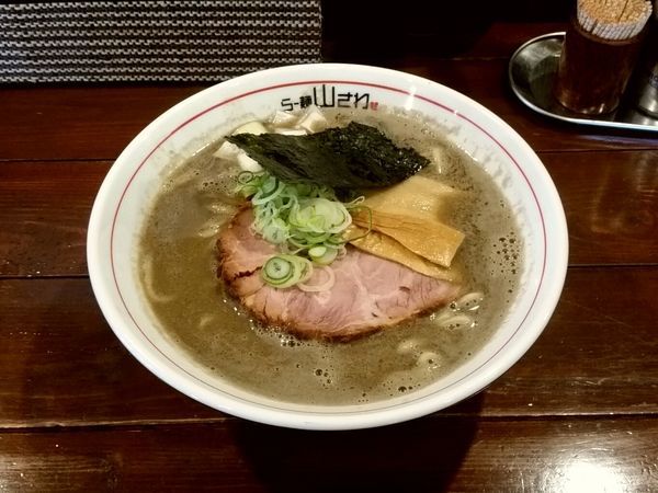 「濃厚煮干」@らー麺 山さわの写真