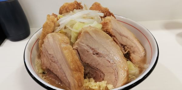 「小ラーメン+豚券+豚券」@ハイパーファットンの写真