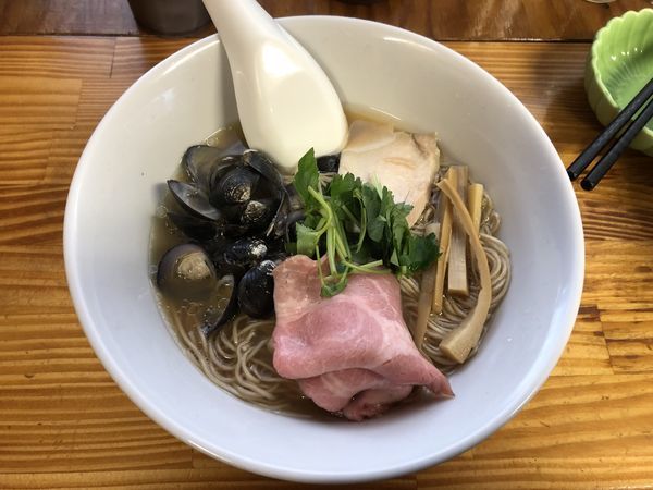 「【限定】しじみ煮干しそば」@中華そば よしかわの写真