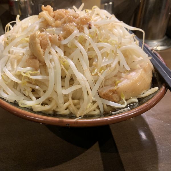 「中らーめん」@立川マシマシ 9号店の写真