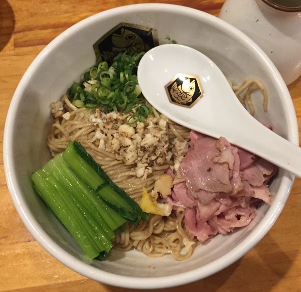 「鯛油そば700円他」@真鯛らーめん 麺魚の写真