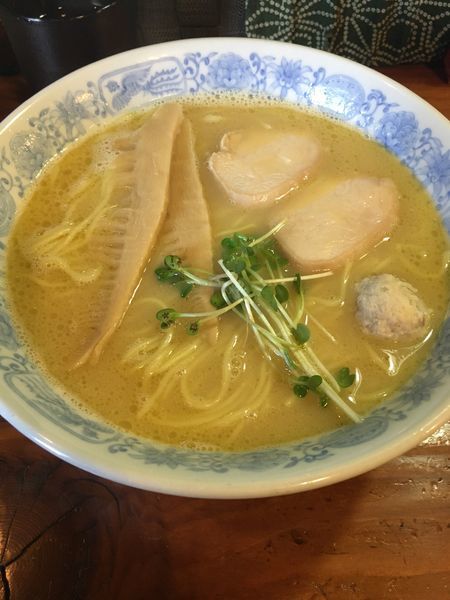 「鶏そば【本絞り】塩 大盛り」@中華そばつけそば 千思萬考の写真