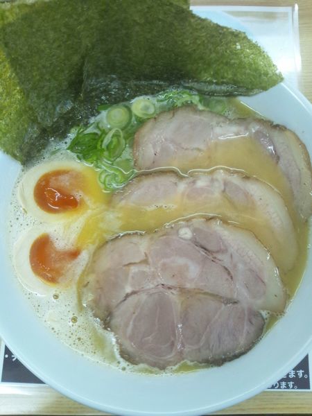 「特製濃厚ラーメン（塩）」@鶏麺亭の写真