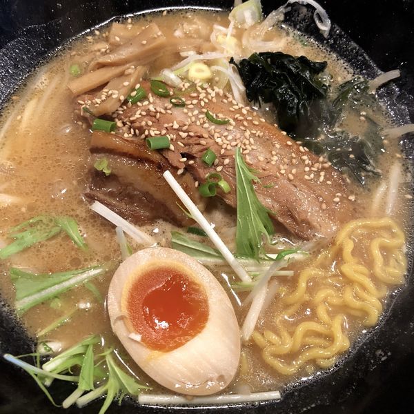 「とんとろチャーシューみそ」@らーめん 麻の葉の写真