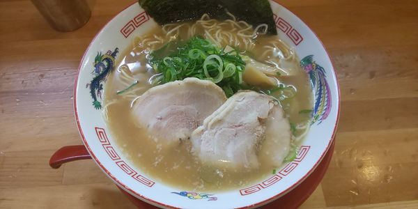 「新恵比朱ラーメン」@らうめん 恵比朱 京都駅前店の写真