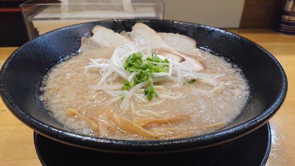 「豚の虜」@自家製中華そば 麺の虜の写真