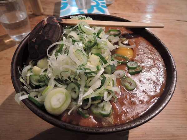 「カレーうどん+卵+ネギ増量」@吉宗の写真