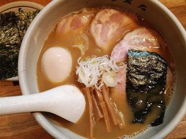 「味玉らーめん＋チャーシュー＋のり」@麺屋吉左右の写真