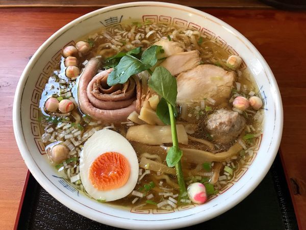 「平打ち中華  とりダシ  830円」@めん屋 みの家の写真